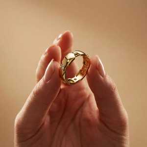 แหวนเพชรทรงกลมแบบโมเดิร์น ดีไซน์วงกว้าง ประดับเพชรแล็บโกรว์ ทองคำแท้ 14K ของขวัญแต่งงานสุดหรูสำหรับงานปาร์ตี้และโอกาสพิเศษ - Product Image 2