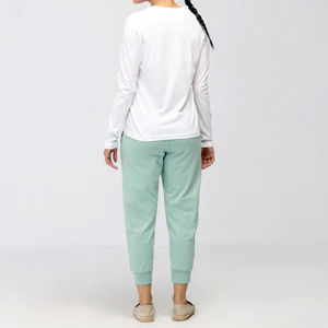T-shirt décontracté pour femme en coton biologique 100 % écologique, respirant, à séchage rapide, non tissé, col en V uni, avec logo - Product Image 3