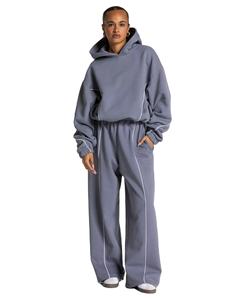 Ensemble de survêtement 2 pièces tendance pour femme, en molleton uni à capuche et manches longues, 100 % coton, idéal pour les activités de plein air - Product Image 1