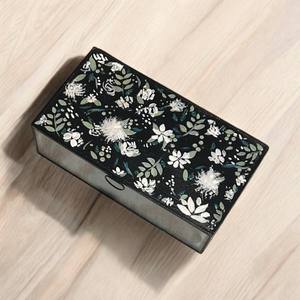 Increíble joyero perfecto para guardar anillos, pendientes, colgantes y recuerdos preciosos en un elegante lugar. - Product Image 6