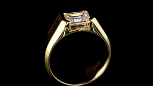 Anillo de Lujo para Mujer en Oro Amarillo de 14K con Diamante Corte Esmeralda |   Anillo de compromiso solitario de banda ancha con certificación IGI para boda/fiesta - Product Image 4