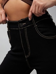 Jean droit taille mi-haute pour femme en denim vintage écologique, coupe décontractée, déchiré et délavé, longueur genou - Product Image 6