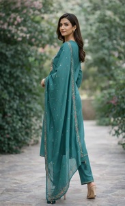 ชุดคุर्ติผ้าฝ้ายผสมไหมสีเขียวอมฟ้าทันสมัยสำหรับใส่ทำงานและใส่ทั่วไปในราคาขายส่ง ชุดเดรสลำลองแบบคุर्ติเซ็ต - Product Image 3