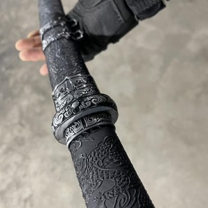 ดาบวากิซาชิทำมือ ลายมังกร ด้ามจับหนัง PU ดาบคาตานะสำหรับสะสม ใบมีดตกแต่ง ด้ามจับสีดำ ดีไซน์ประณีต - Product Image 2