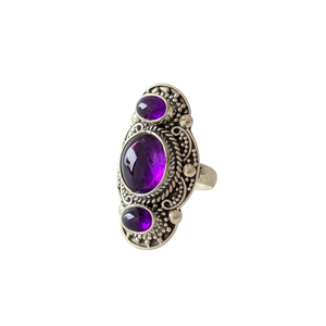Anillo de Moda con Múltiples Amatistas de Diseño, 8.2 Gramos - Product Image 2