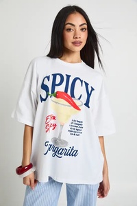 Camiseta extragrande con estampado frontal Spicy Margarita - Product Image 5