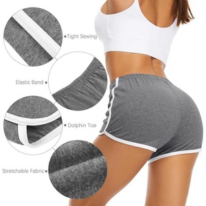 Shorts pour femmes à taille haute en tricot, blanc uni, coupe sportive, fermeture élastique, respirant, polyester - Product Image 2