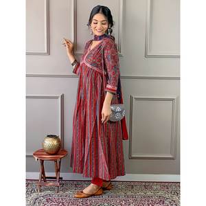 Party Wear Top-Bottom y Dupatta Set con estampado y bordado Trabajo XL Tamaño - Product Image 3