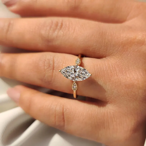 Anillo de Plata 925 con Moissanita de Alta Calidad, Elegante y Vintage, para Mujer, Joyería de Lujo, Regalo de Boda o Compromiso Disponible - Product Image 3