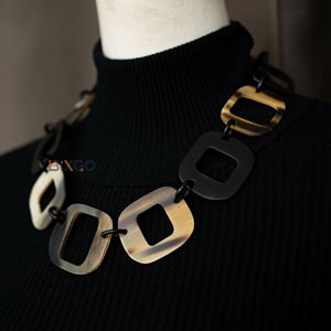Collar BIXGO de Cuerno de Búfalo Natural Multitono con Eslabones Cuadrados, Joyería Artesanal Ecológica, Elegante y Estética, Unisex - Product Image 6