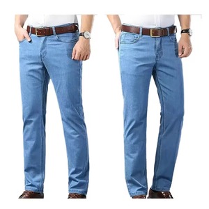 Jeans de mezclilla negros para hombre, tallas grandes, con estampado de diseñador de moda, efecto relámpago y rotura, lavado a la piedra, estilo retro, microcasuales, holgados y de pierna recta - Product Image 4