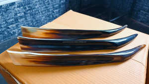 Chausse-pieds de style animal de qualité supérieure, écologique, en matériau organique poli, objet d'art et de collection pour bœuf ou taureau - Product Image 5