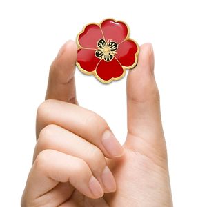 Spille da bavero personalizzate con fiori di papavero rosso smaltati, all'ingrosso, placcate oro, distintivi commemorativi patriottici per il Giorno della Memoria - Product Image 3
