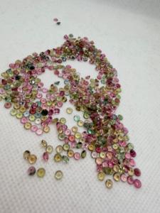 Turmalinas Multicolores Naturales de la Mejor Calidad, 3-3.5mm, Facetadas, Corte Brillante Redondo para Pulseras, Patrones Ovalados en Oferta - Product Image 2
