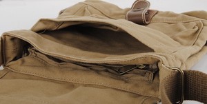 Mochila NAV-0160 para Hombre y Mujer, Bolso de Hombro para Oficina de Gran Capacidad con Forro de Poliéster y Cierre de Cremallera - Product Image 4