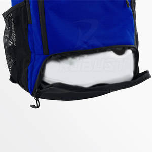 Mochila Deportiva ROBUST INDUSTRIES, Diseño Ligero, Correas de Hombro Ajustables, Gran Espacio (30-40L), Material de Nailon y Poliéster - Product Image 4