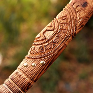 Hache Viking à barbe forgée sur mesure en acier à haute teneur en carbone, manche en bois, outil de camping et d'extérieur DIY OEM, garantie 3 ans - Product Image 2