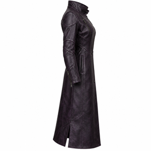 Manteau long asymétrique en cuir violet foncé sur mesure pour femme avec col montant et fermeture éclair – Fabricant OEM - Product Image 3