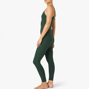 Mono verde liso para mujer con tirantes finos, cintura alta, ajuste ceñido, transpirable, para todas las estaciones - Product Image 4