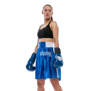 Uniforme Deportivo de Combate Femenino Personalizado, Conjunto de Boxeo Blanco y Dorado, Ropa de Entrenamiento Profesional, Sujetador Deportivo y Falda-Pantalón Integrada - Product Image 1