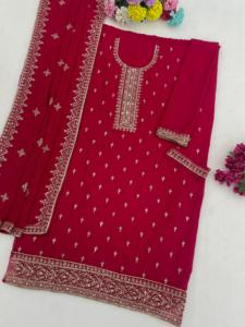 Dhwaja Export Fox Georgette - Costume semi-couture avec broderie et travail de sequins - Product Image 6
