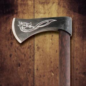 Hacha Vikinga Hecha a Mano con Cabeza de Acero al Carbono Grabada, Mango Largo de Madera, Hacha Medieval para Campismo y Supervivencia al Aire Libre - Product Image 2