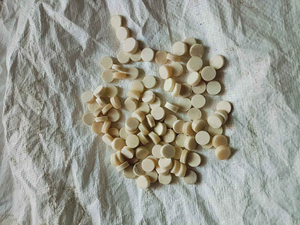 Precio de Fábrica ZEHRA INDUSTRIES BN-633 Botón Artesanal de Alta Calidad con Incrustaciones de Hueso de Búfalo Auténtico, Ecológico y Tallado para Prendas - Product Image 5