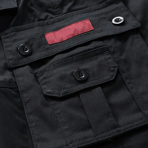 Shorts cargo pour hommes en tissu doux et confortable, couleur noire, avec plusieurs poches, personnalisables avec logo, prix de gros - Product Image 6