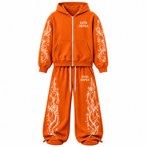 Ensemble de survêtement de luxe orange vif orné de strass pour homme – Sweat à capuche zippé et pantalon de jogging large, style Y2K haut de gamme - Product Image 3
