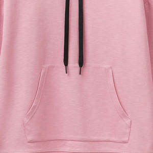 Sweat-shirt à capuche léger et respirant pour femme, en molleton de coton de bonne qualité, avec logo frontal, idéal pour l'hiver – Vente chaude, fabrication OEM - Product Image 4