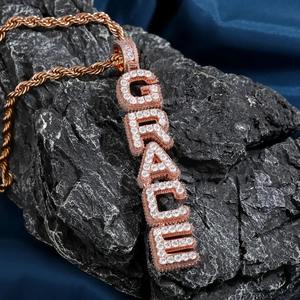 Collar con Colgante de Nombre Vertical Personalizado con Diamantes de Moissanita, Plata de Ley 925, Colgante de Diamantes Personalizado - Product Image 4