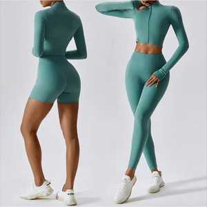 Ensemble 2 pièces de sport personnalisé le plus vendu : pantalon de yoga doux et extensible, crop top, séchage rapide, vêtements de sport pour la gym, la course et les activités sportives pour femmes - Product Image 2