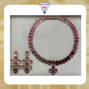Tendencia en Venta: Turmalina Rosa Natural de Corte Ovalado con Diseño Degradado, 53.80 Quilates, Calidad AAAA, Piedras Preciosas Sueltas para Collar, Grado Madagascar - Product Image 2