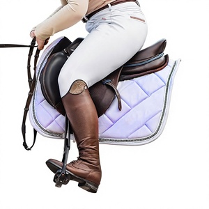 Ensemble de tapis de selle personnalisé matelassé pour chevaux, couleurs vives, pour dressage et saut d'obstacles, avec housse à nœud papillon - Product Image 3