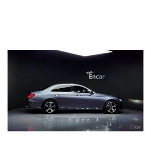 Mercedes-Benz E-Class E300 Avantgarde April 2020 58,132 km Automatic Gearbox Leather Seats Left Steering Rear Camera - Product Image 4