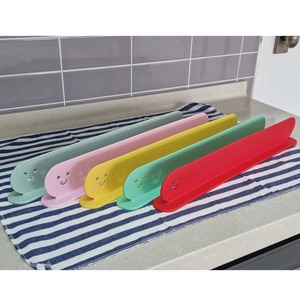 [ECOFRENDLY] Pare-éclaboussures en silicone pour évier de cuisine, panneau déflecteur d'eau SmileGuard - Product Image 3