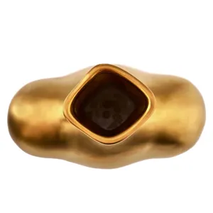 Florero de Metal Estilo Costero Hecho a Mano para Bodas y Decoración de Interiores, Moderno, de Lujo, Resistente al Óxido y Ecológico - Product Image 4