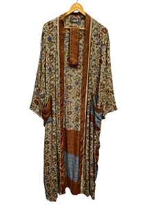 Nouvelle Robe Kimono en Soie Patchwork, Cache-maillot de bain, Vêtement de Nuit, Longue Robe, Kimono Indien Vintage Fait Main en Soie Recyclée - Product Image 4