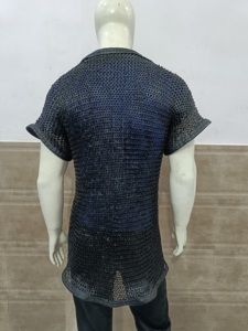 Camisa de malla metálica medieval hecha a mano con remaches, de acero dulce, de media manga, estilo Hauberk de caballero con ribete de cuero para eventos históricos - Product Image 4