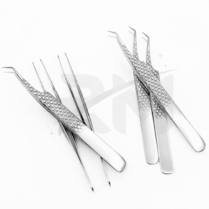 Pince à épiler RMI 45 degrés en acier inoxydable argenté, pointe en fibre personnalisable, texture lisse, longueur 10 mm - Product Image 6