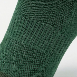 Green Crew <b>Socks</b> Solid Color Knitted Breathable Regular Style for Adults Casual Daily Use - Product Image 5