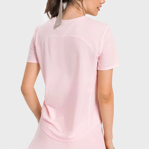 T-shirt Femme Haute Qualité Manches Courtes Équitation Respirant Séchage Rapide Logo Personnalisé Vente en Gros Streetwear Hauts d'Été OEM - Product Image 4