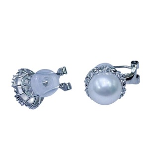 ต่างหูแบบหนีบเงินแท้ทรงสี่เหลี่ยมขนาดใหญ่ประดับมุกน้ำจืดธรรมชาติจูจี้ 10-11 มม. ดีไซน์หรูหราทันสมัย - Product Image 5