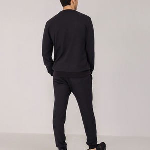 Conjunto Deportivo de Sudadera con Cuello Redondo para Hombre, Color Negro Sólido, Manga Larga, Corte Regular Informal, Algodón de Peso Medio, Ropa de Otoño con Bolsillos Laterales - Product Image 6