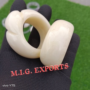 Hot and Most Sell Resin <b>Bangles</b> Resin <b>bangles</b> are versatile accessories used as bold and fashion-forward statement jewelry.2026. - Product Image 3