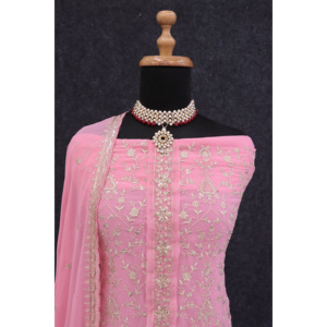 Costume Prachi Desai Salwar brodé en georgette violette - Product Image 1