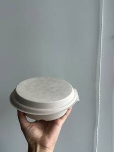 Bol en bagasse robuste pour services de plats à emporter et de traiteur, 375 ml, avec couvercle, pour soupes, nouilles et salades - Product Image 3