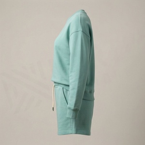 Conjunto de 2 Piezas para Mujer, Sudadera de Felpa y Pantalones Cortos, Cuello Redondo, Corte Holgado, Color Sólido, Por Encima de la Rodilla, Ropa Casual de Primavera/Verano - Product Image 3