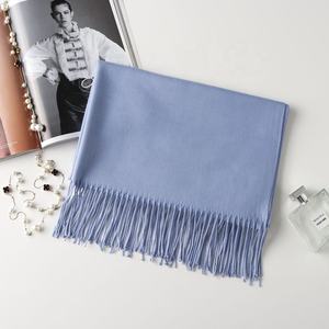 Nuevo diseño Cachemira Argyle Bows Bufanda Suave Sensación Suave Bufanda de invierno de alta calidad para mujer - Product Image 6