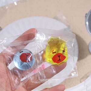 Pelota Antiestrés de TPR de 3 cm, Suave, Brillante, con Diseño de Capibara Arcoíris, Juguete Sensorial para Aliviar el Estrés - Product Image 6